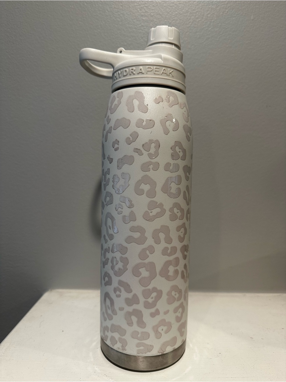 White Leopard Print Hydrapeak Stainless Water Bottle